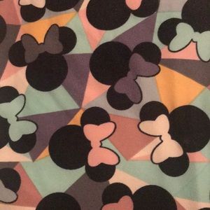 Lularoe size OS Disney collection leggings
